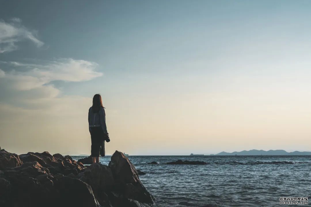 赚大钱的人，都是雌雄同体