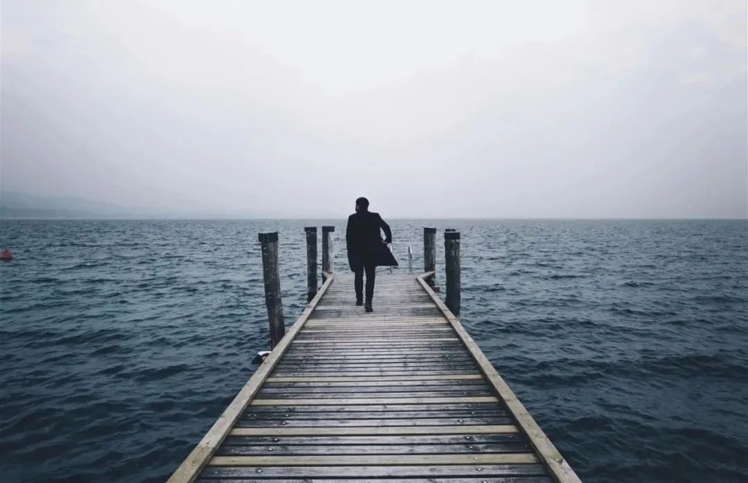 人到中年,少诉苦,向内求