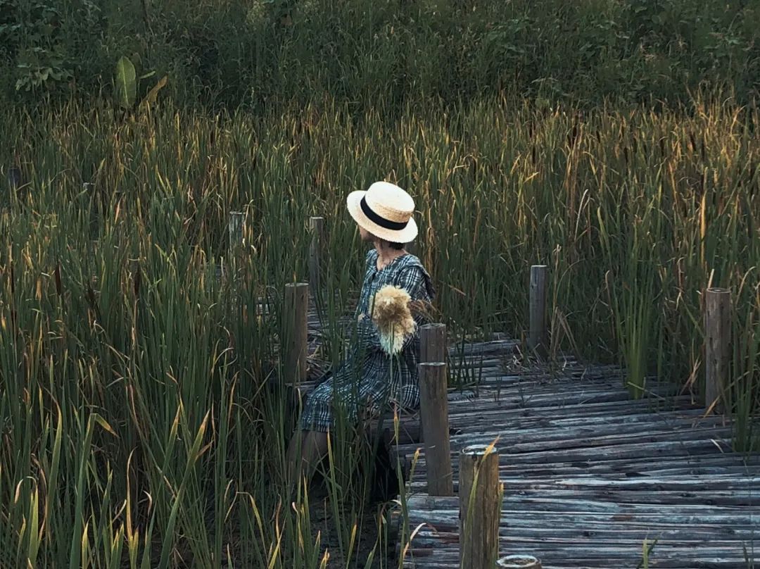 冯唐：周围人饿肚子的时候，你不要吧唧嘴