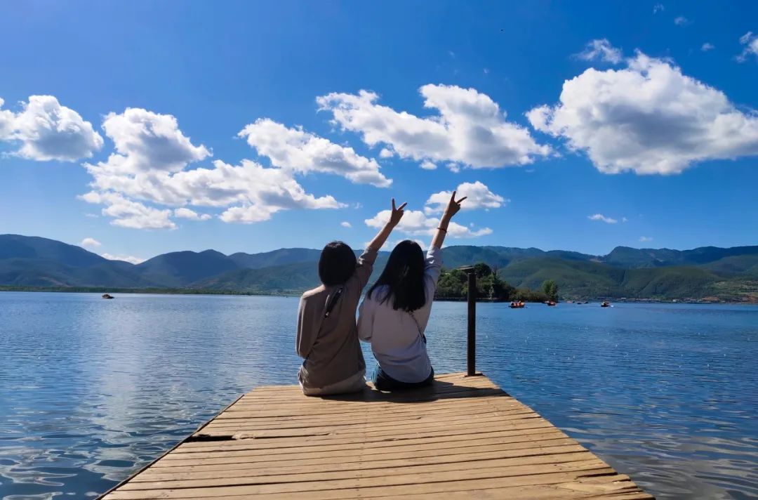 看了年轻人“零糖社交”，我明白以后如何与人交往了