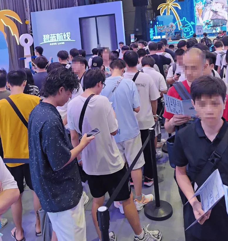 《碧蓝航线》“清凉节”让我直呼手酸，为什么我还能意犹未尽？