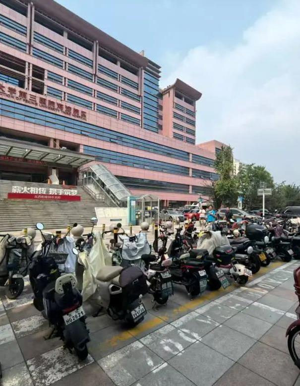 北京街头电动车乱象多，交警出手重拳治，效果咋样？