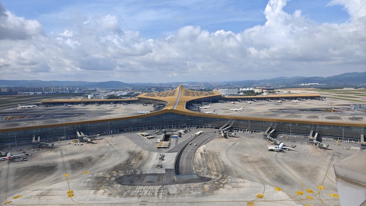 “航空+文旅”深度融合 助推昆明机场暑运创新高