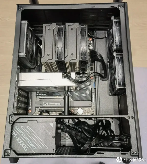 一张红票子能买什么机箱要ATX要侧透还有什么？——硕一鲲鹏CH8+