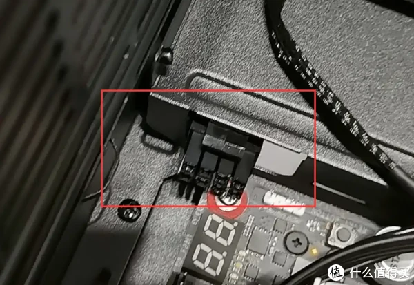 一张红票子能买什么机箱要ATX要侧透还有什么？——硕一鲲鹏CH8+