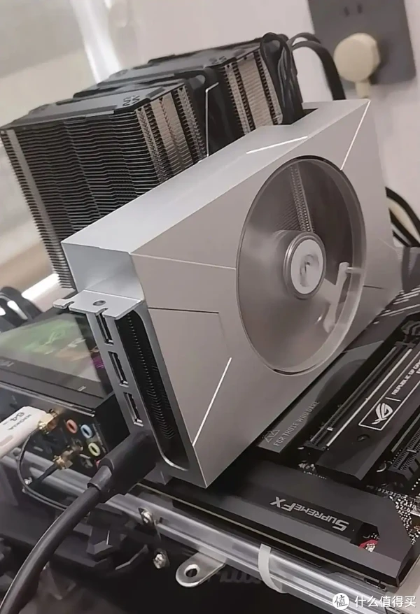 一张红票子能买什么机箱要ATX要侧透还有什么？——硕一鲲鹏CH8+