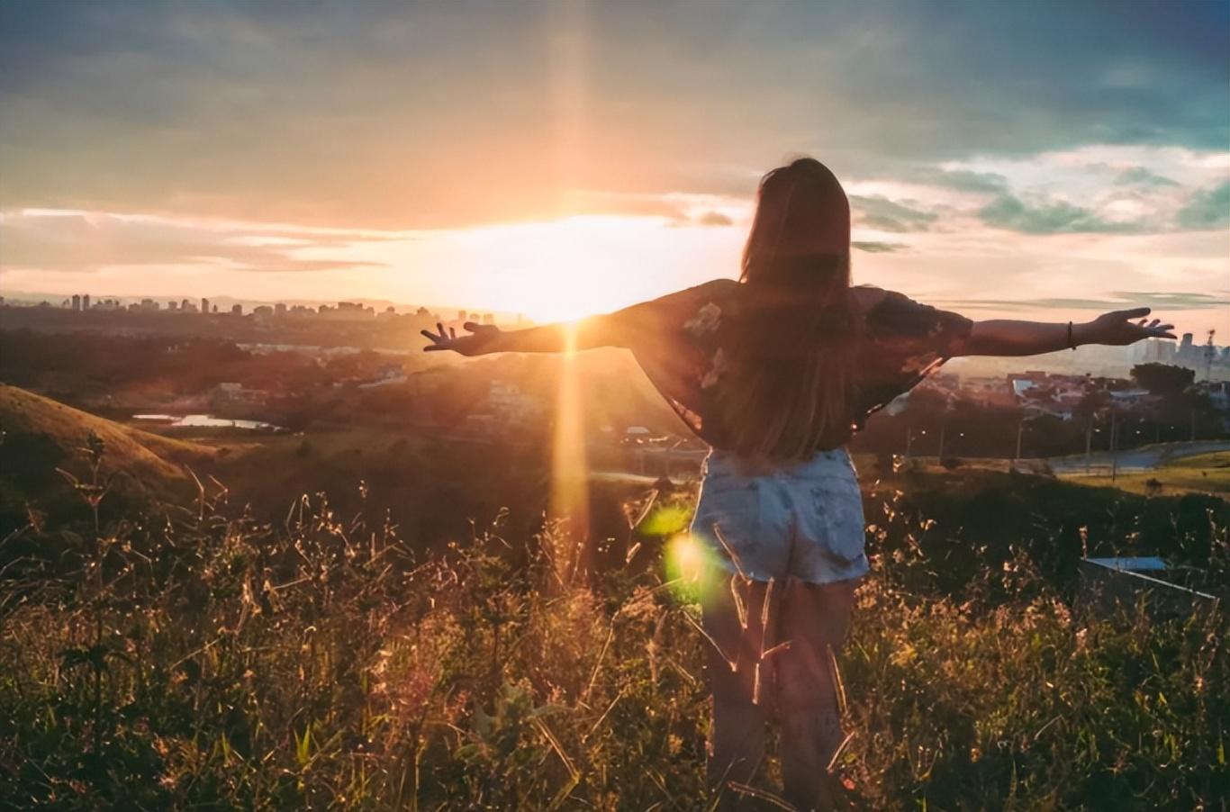 和什么人在一起,真的很重要,要和优秀的人同行