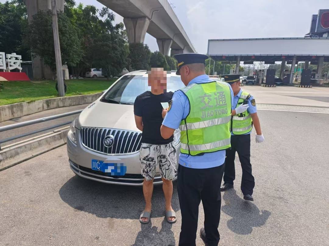  一张“黑车”的风险账单：司机“抱侥幸”面临高额罚单，乘客“图方便”陷安全隐患 