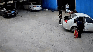 假冒消防赚快钱 刑事拘留！