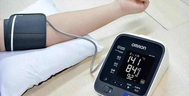 眩晕是大病的预警，频繁眩晕的人，或是暗藏了这3种健康危机