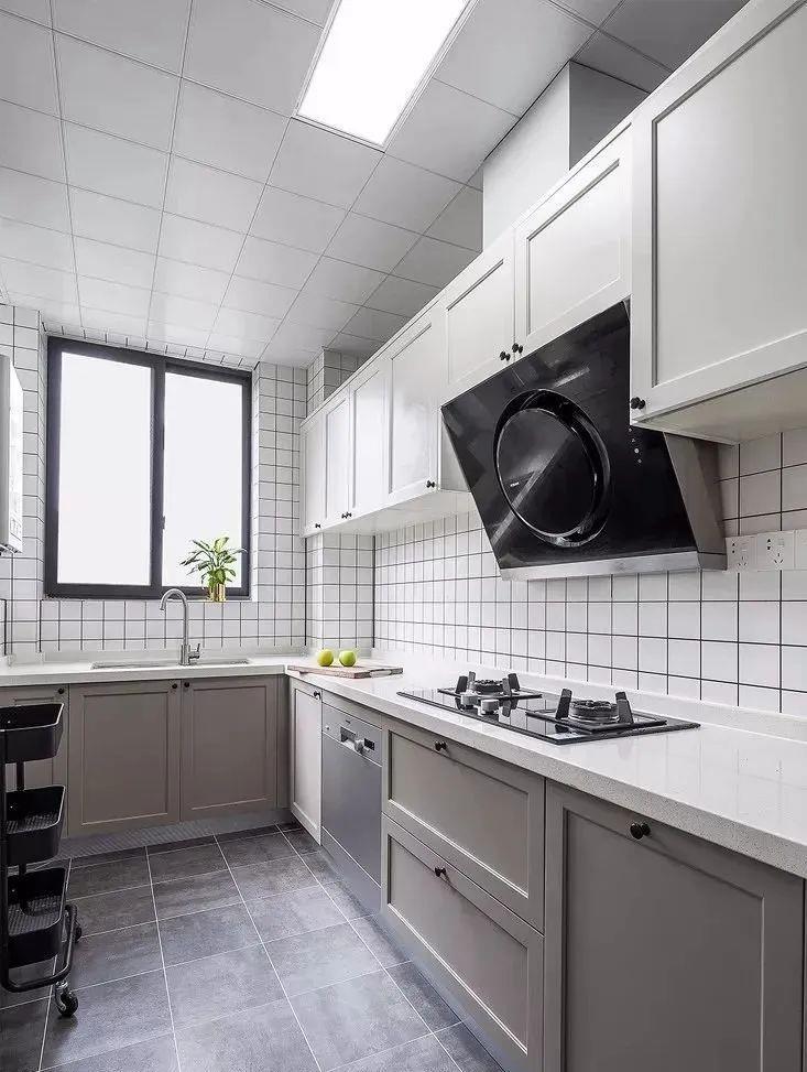 128㎡北欧小家，客餐厅巧用书桌隔断设计，这样的装修太赞了！